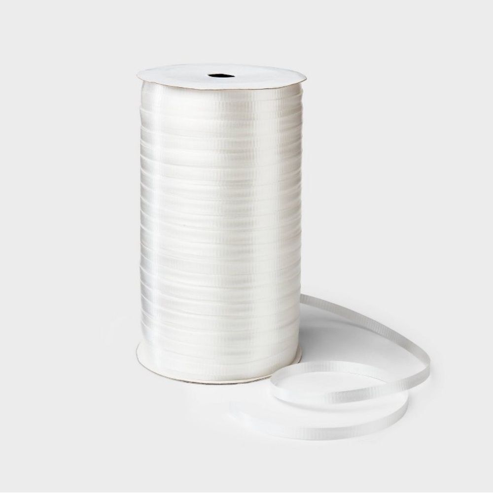 NWT Spritz Curling Ribbon 3/16” x 350 yards Curl White